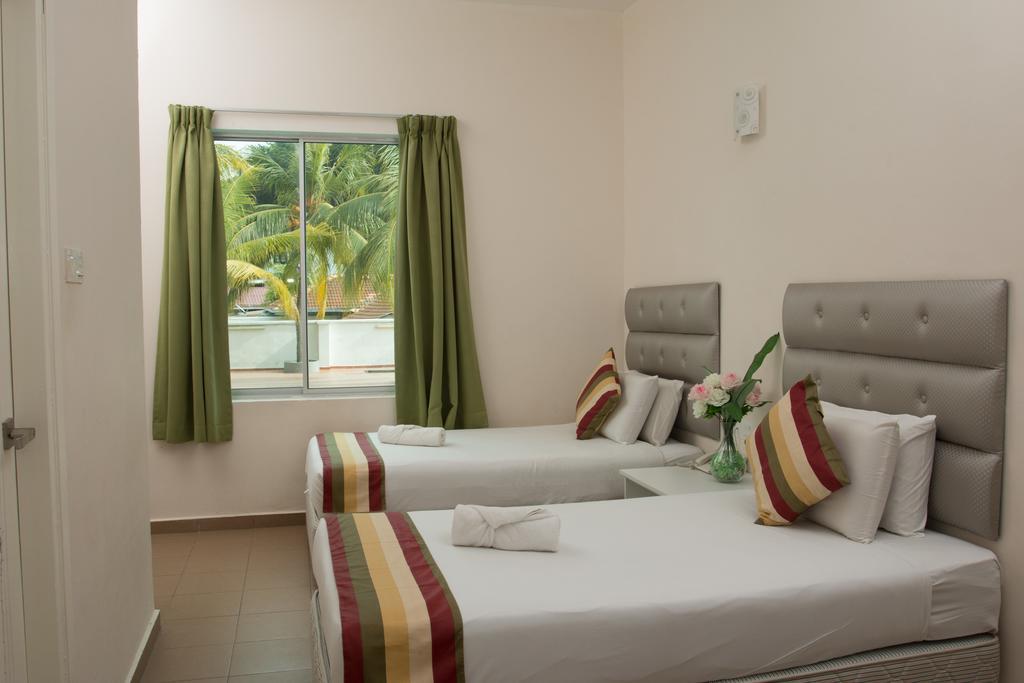 Akar Beach Resort Port Dickson Room photo