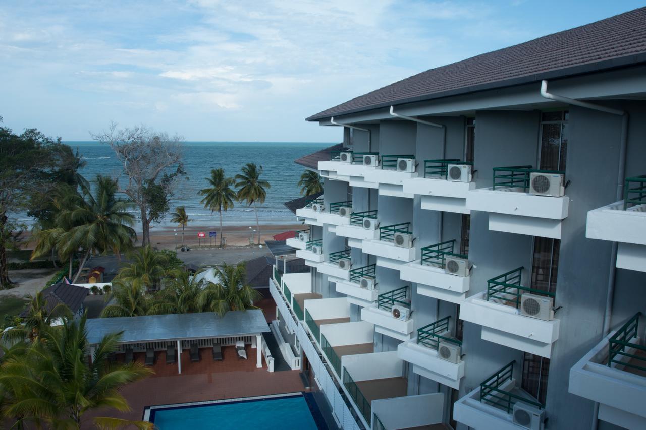 Akar Beach Resort Port Dickson Exterior photo